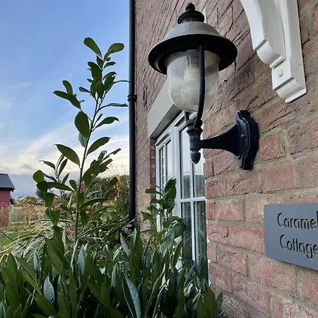 Semesterbostad Caramel At The Bay Filey, Sleeps 6, 2 Dogs Welcome For Free Too *